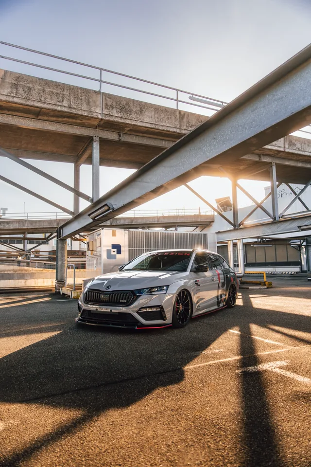 Front three-quarter view of the Octavia RS in evening sunlight